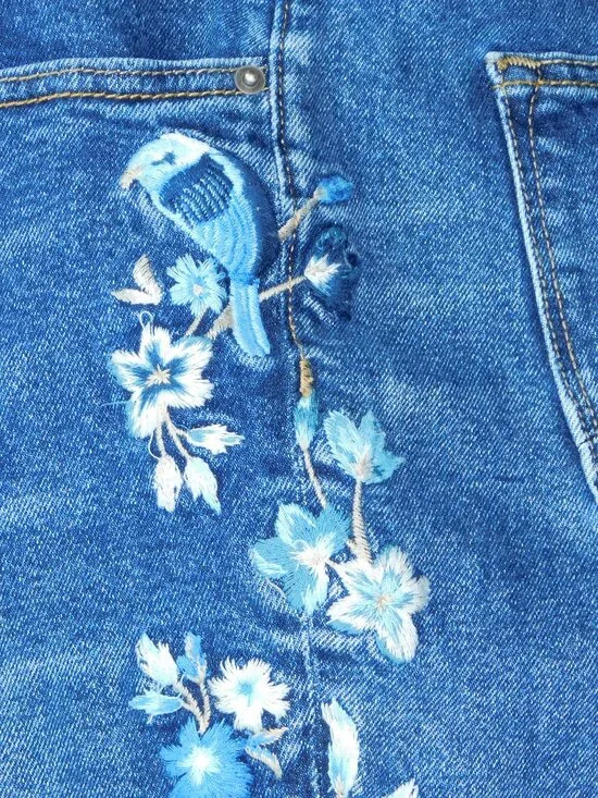 DRIFTWOOD Audrey High Rise Straight Leg Embroidered Jean | Floral | VGUC | 32 - Picture 3 of 11